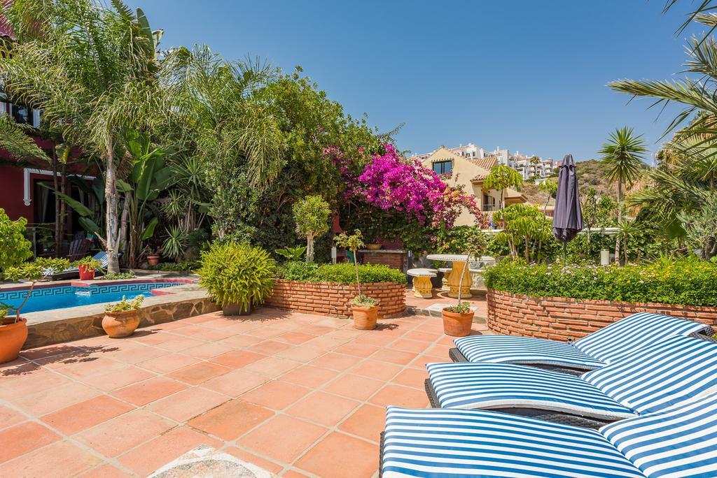 Majestic Villa By The Beach Heated Private Pool & Jacuzzi Benalmádena Exterior foto